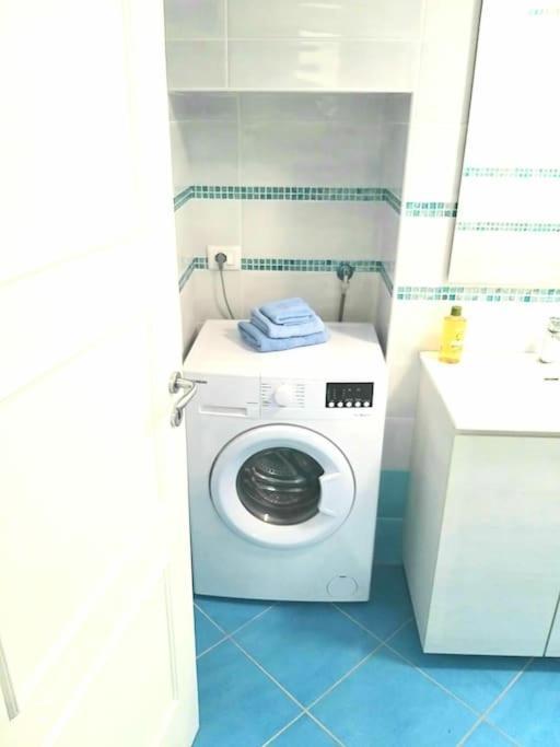 דירות איסקיה A Due Passi Dal Mare מראה חיצוני תמונה